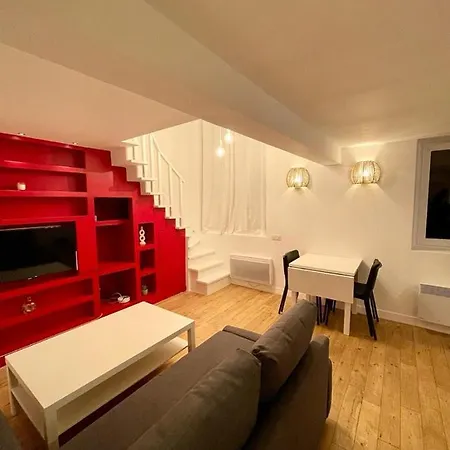 Duplex Canal St Martin Διαμέρισμα *